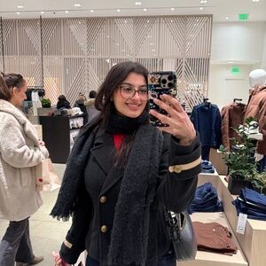 Meet your Posher, Anastacia